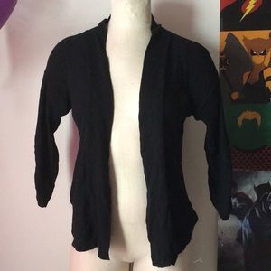 Black 3/4 sleeve cardigan.